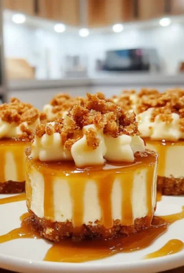 Delicious Easy Apple Crisp Mini Cheesecakes