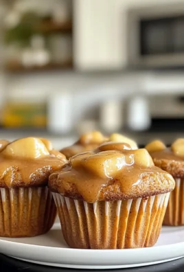 Warm Spiced Apple Cinnamon Muffins